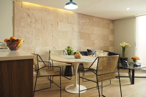 발코네스 데 푸시킨 바이 더 로컬 웨이