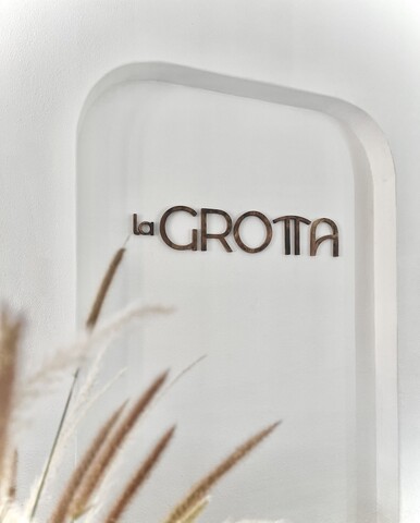 La Grotta Hotel