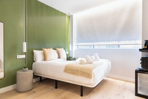 칼마 룸스 바이 차밍