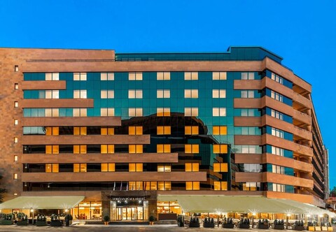 예레반 플레이스