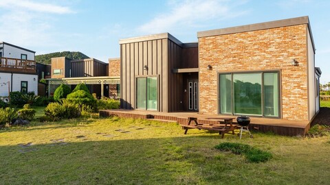 제주 푸른바다 애견동반 독채 펜션