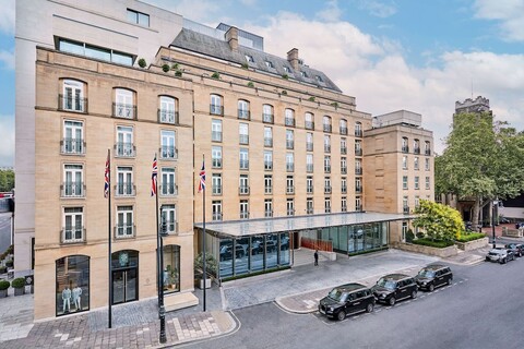 더 버클리, 메이본