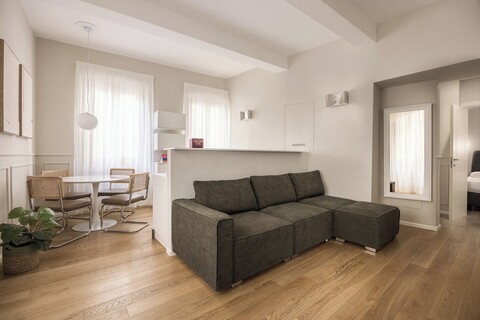 토르나부오니 플레이스 & 드림 바이 메가