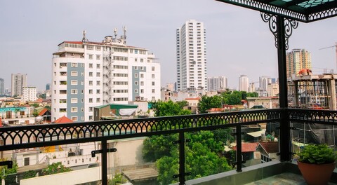 로터스 랜드 아파트먼트