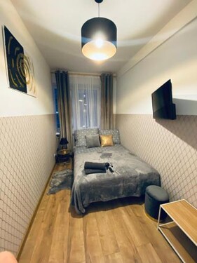 ClickTheFlat Wola Apart Rooms
