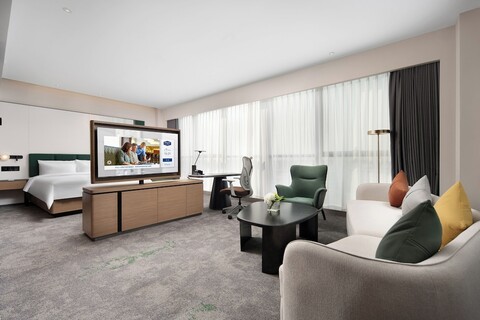 햄프턴 바이 힐튼 렌헤 바이윤 공항