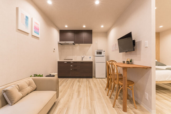 room detail thumbnail 1