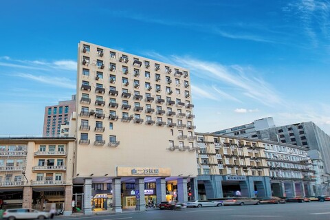 이 팡 아파트먼트