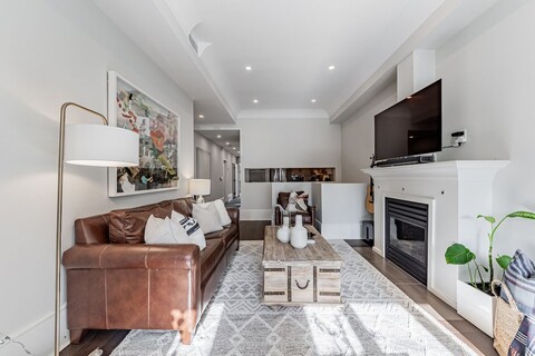 리벳스테이즈 - 디자이너 워크 스위트