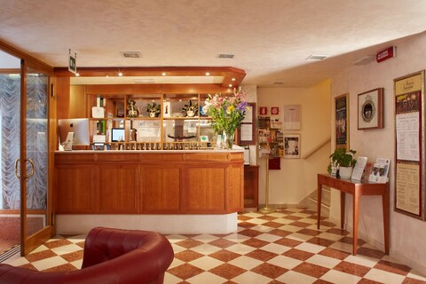 알베르고 코메르시오 에 펠레그리노