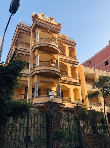 사미 피라미드 인