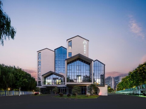 Atour Hotel Hangzhou City University Xilian Bridge