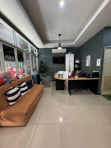 더 리틀 피그 수쿰빗