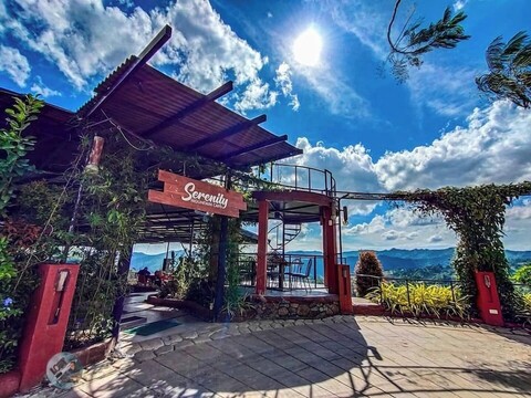 세레니티 팜 앤 리조트 바이 히버룸스