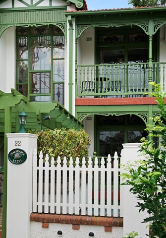 실카리 더 채링턴 앳 챗스우드