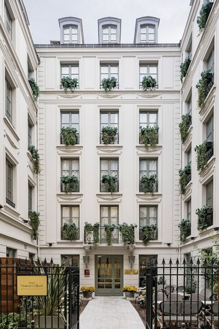 메종 콜베르, 멜리아 컬렉션 노트르담 멤버