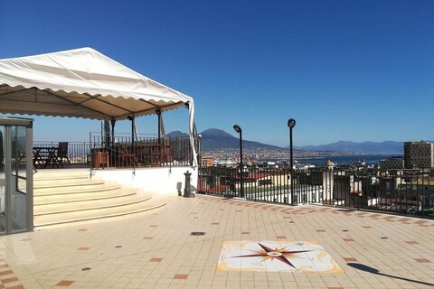 아파트먼트 안눈치아타