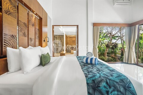 스리말렌 빌라 바이 코지스테이, 창구