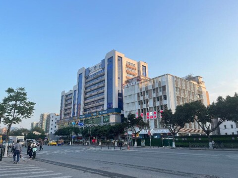 Hanting Guangzhou Baiyun Station Huangshi West Rd
