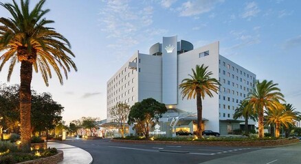 크라운 프로메네이드 퍼스