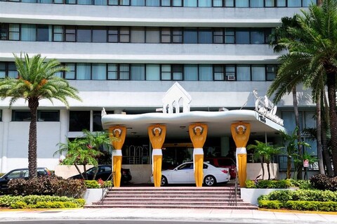 Casablanca on the Ocean East Tower