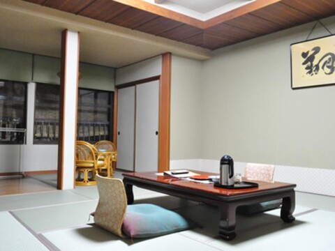 Tsukioka Onsen Yuasobi Yado Akebono