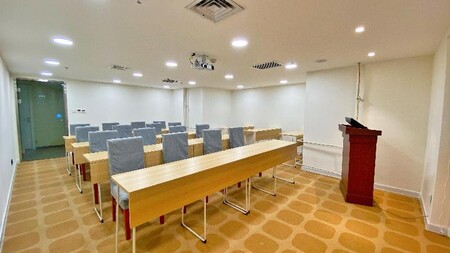 Hanting (Harbin Railway Station South Square Hushi