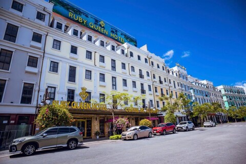 Ruby Queen Hotel