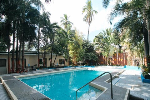 Reddoorz @ The V'jour Hotel Angeles