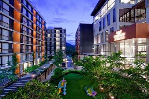 발코니 코트야드 스리라차 호텔 서비스 아파트