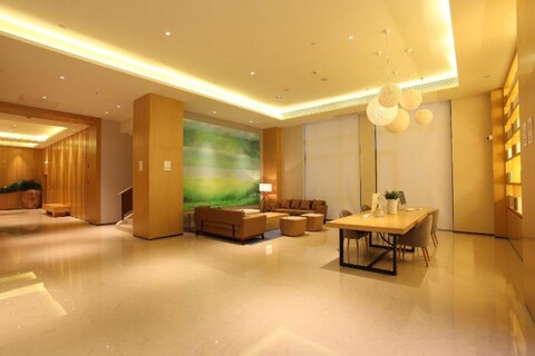 Ji Hotel Shanghai Fengxian Nanqiao Bus Station