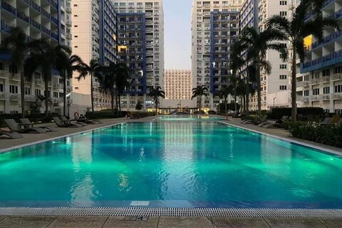 Madison's Place at Sea MOA