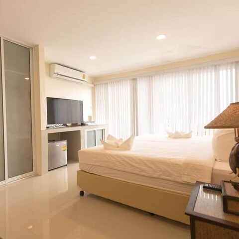 인피니티 스카이 2.0 좀티엔 비치