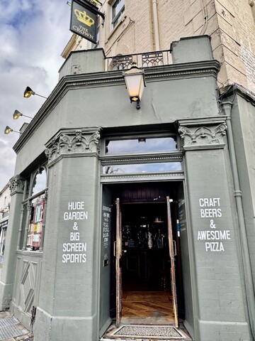 더 크라운 룸스