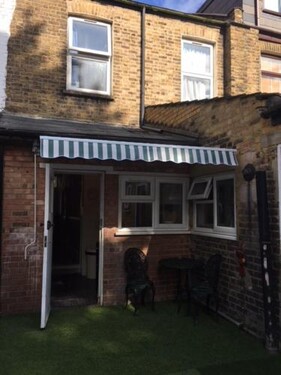 Comfy rooms. Shared East London Homestay.