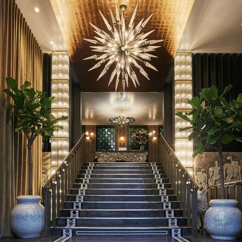 더 원 알마 파리