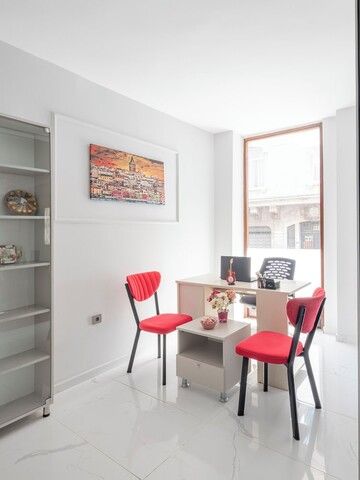 더 레드 텐트 로프트 스위트