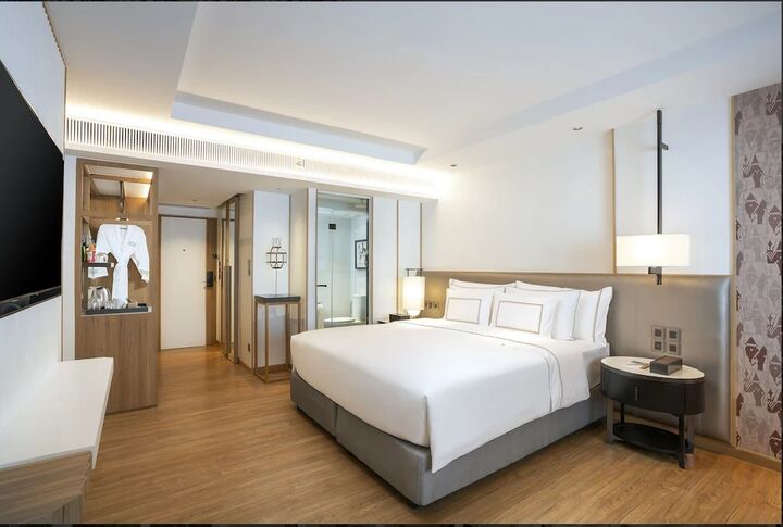 room detail thumbnail 0