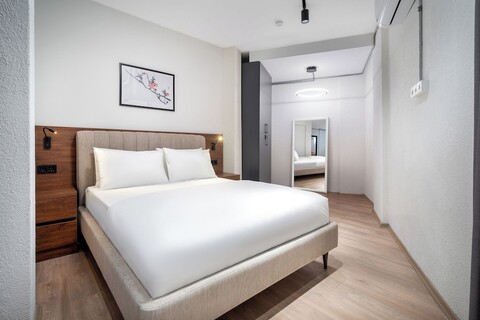 어반 쿼터스 - 피루자가