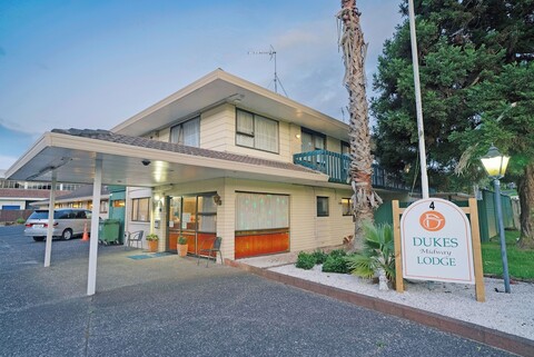 듀크스 미드웨이 로지