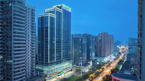 홀리데이 인 익스프레스 우한 이스트 레이크 바이 IHG