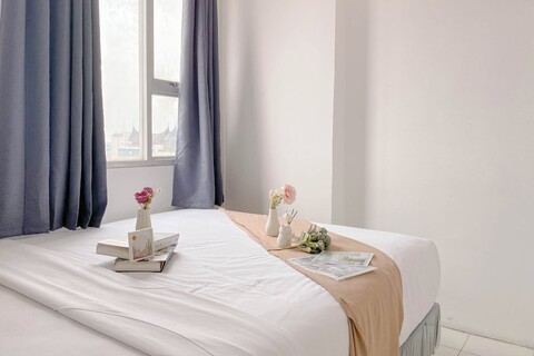 멘텡 스퀘어 아파트먼트의 새로 가구가 비치된 편안한 2베드룸