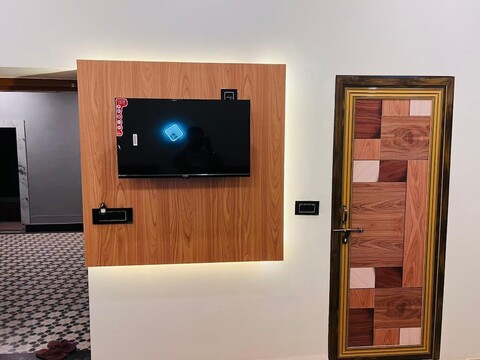 더 카시 야트라 인