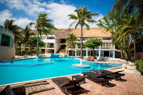 Le Reve by MIJ Beachfront Hotel