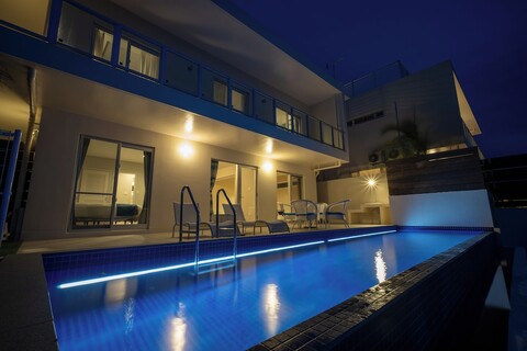 풀 빌라 코우리, 더 스위트