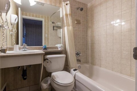 Canadas Best Value Inn Chinook Station