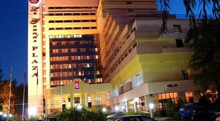 Le Grande Plaza Hotel