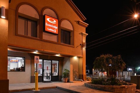 Econo Lodge Bellmawr Area
