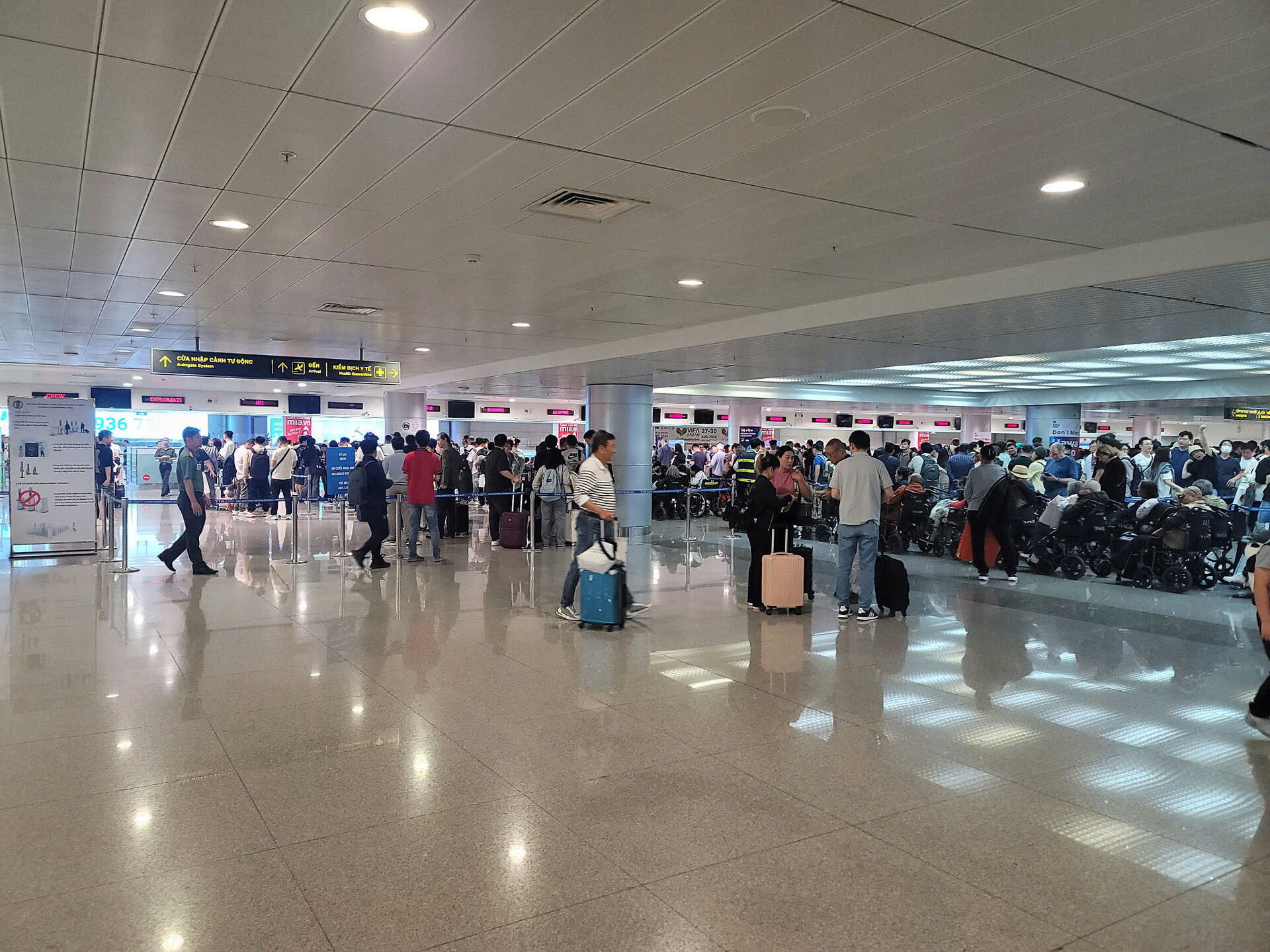 베트남 하노이 노이바이 국제공항 패스트트랙 여행자 후기 사진 4