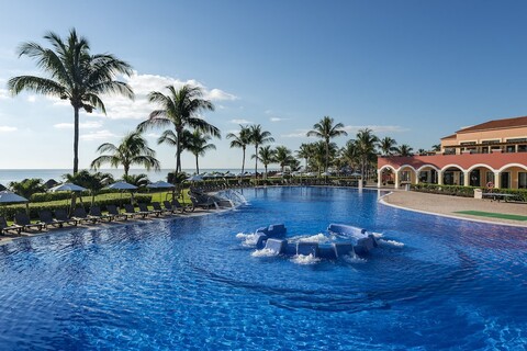 엘 베소 앳 오션 코랄 & 투르케사  어른 전용  -  올 인클루시브